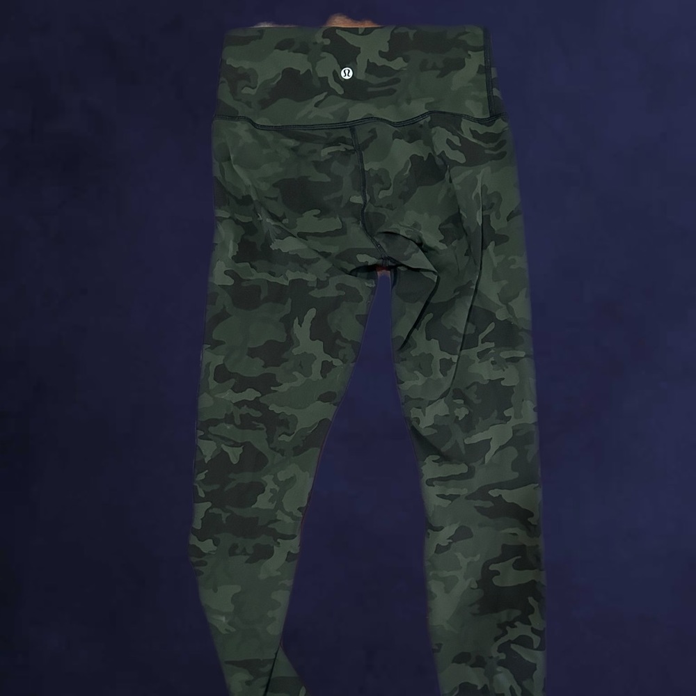 Green camo wunder under